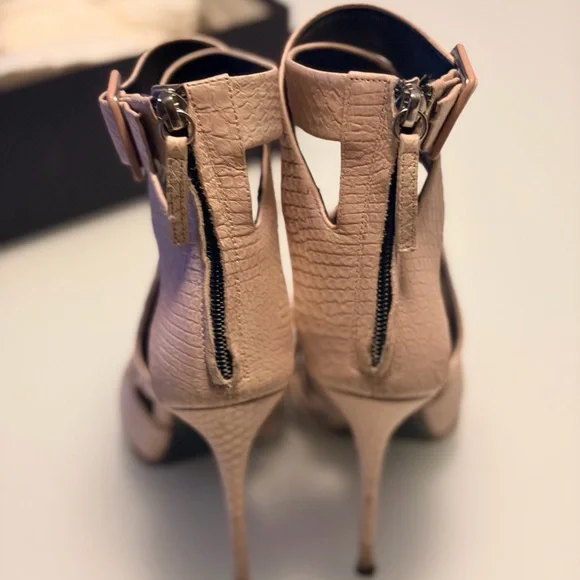 Giuseppe Zanotti Blush Pink Croc-Embossed Strappy Stiletto Sandals Size 38 - Picture 11 of 14